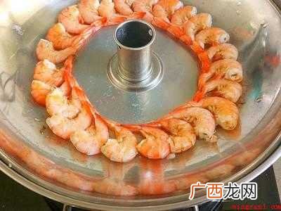 怎样吃虾尾