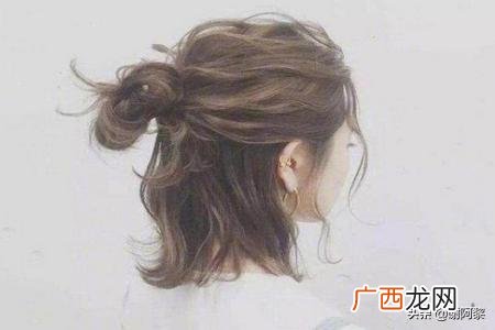 前长后短的短发发型女,过渡期发型完美蜕变，从短发美到马尾？