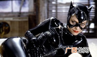 蝙蝠侠猫女是谁演的,蝙蝠侠三部曲女主？