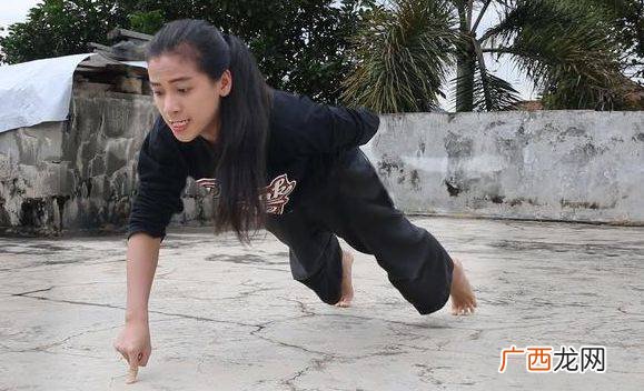 女人一指禅是什么意思,俱胝一指什么寓意啊,为什么徒弟最后就突然悟了呢?