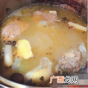 兰州市拉面这些,秘方买不买彻底依据本人 做拉面的汤料是怎么弄的