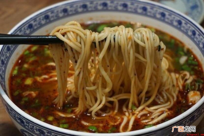 兰州市拉面这些,秘方买不买彻底依据本人 做拉面的汤料是怎么弄的