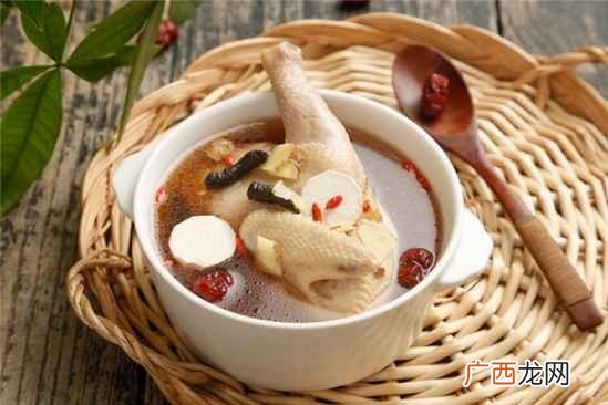 炖鸡汤需要什么配料,家常炖鸡汤？