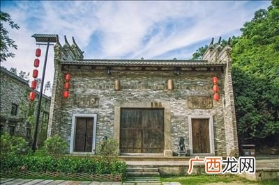 甘坑客家小镇在深圳什么地方,深圳甘坑客家小镇怎样去大鹏新区海鲜街？