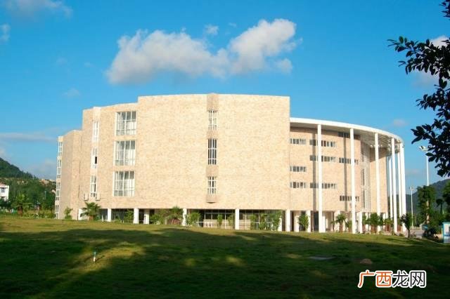 海南三亚那里有什么好大学,三亚大学详细介绍？