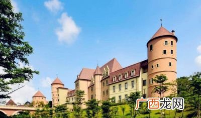 松山湖欧洲小镇对外开放吗,松山湖有高铁站吗？