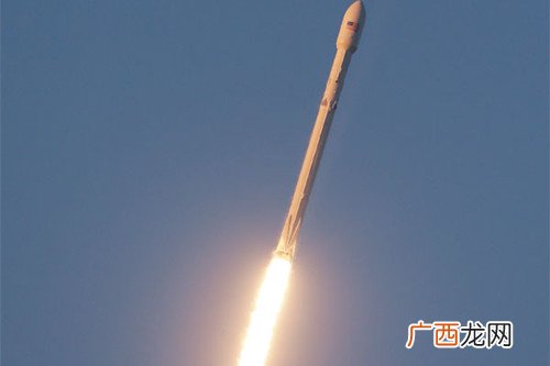 猎鹰9号第一级火箭是哪个国家的,space x公司在6月2日成功发射目前世界运载能力最强的火箭叫什么?