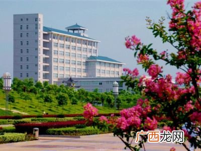武汉大学东湖分校是几本,武汉东湖学院体育专业几本？