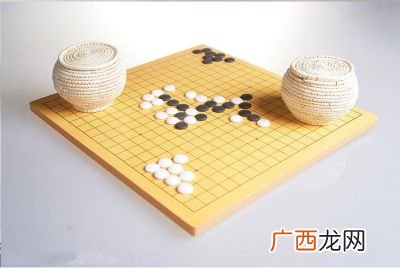 让小孩学围棋好还是学象棋好,围棋和象棋,学哪个好呢?