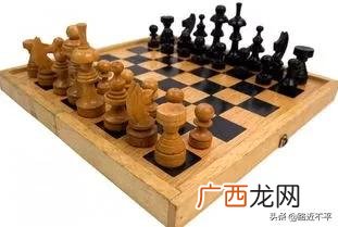 让小孩学围棋好还是学象棋好,围棋和象棋,学哪个好呢?