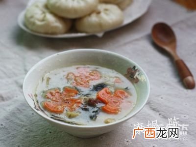 如何秘制咸猪骨粥,烧咸骨做法？