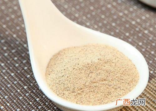 白胡椒粉和黑胡椒粉的区别,黑胡椒粉和黑胡椒的区别？