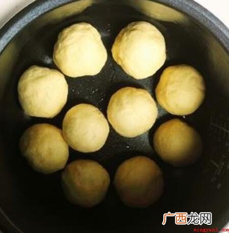 电饭锅怎么蒸面包 教你一招轻松煮出香喷米饭 电饭锅怎么蒸面包