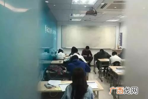 校外教育培训机构是什么,私立学校属于校外培训机构吗?