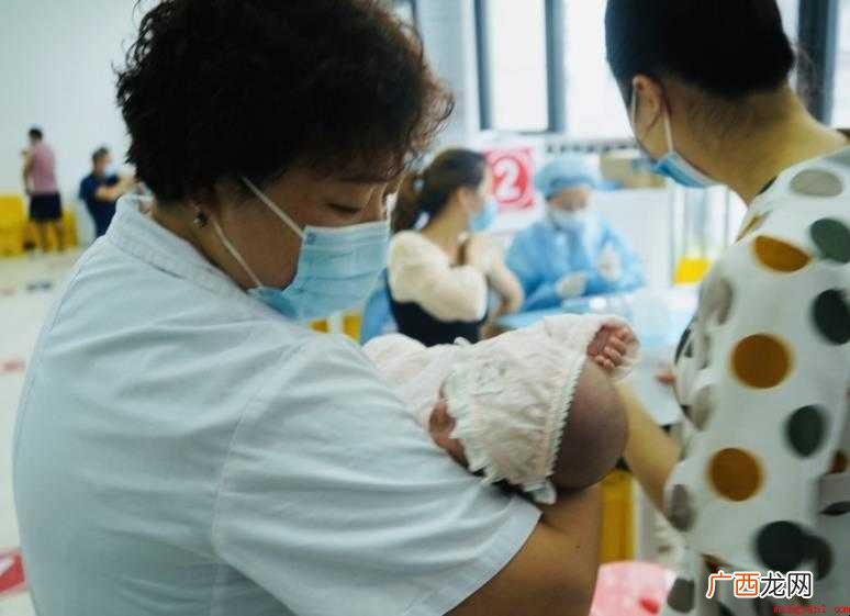 打完疫苗孩子不睡觉怎么回事