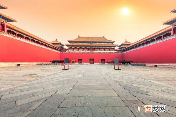 故宫必须提前预约吗,军人参观故宫需要预约吗？