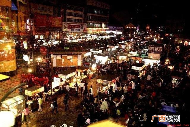 在新冠疫情发生的2020年,我们重提“地摊经济”,它有哪些优