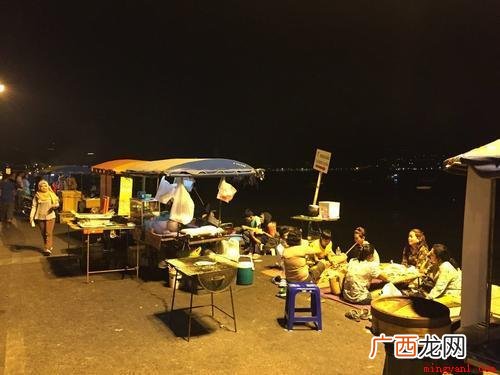 在新冠疫情发生的2020年,我们重提“地摊经济”,它有哪些优