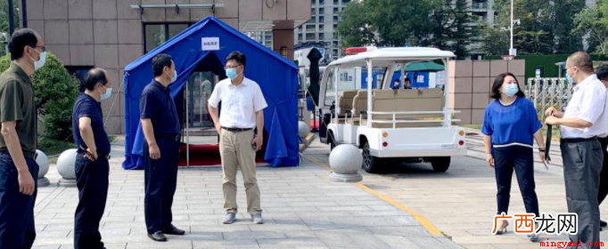 四不两直是指不发通知、直奔基层、直插现场 四不两直是什么意思