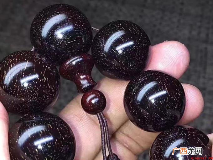小叶紫檀形态特征有哪些