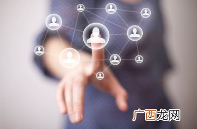 商品的本质是什么,价值是商品的本质属性？