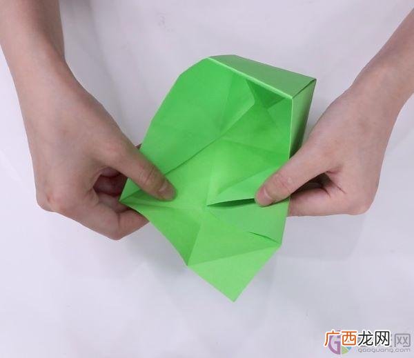 怎么折纸垃圾桶,怎么折垃圾桶正方形？