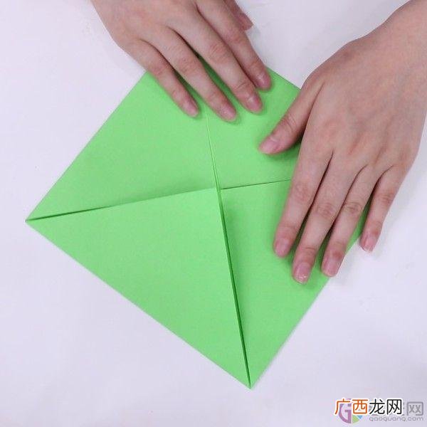 怎么折纸垃圾桶,怎么折垃圾桶正方形？