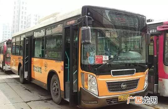 烟台公交车早上最早几点,烟台到牟平的61路公交车最早几点发车?