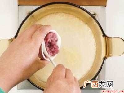 皮蛋怎么吃好吃又简单