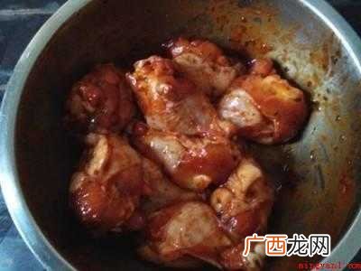 烤鸡翅根怎么腌制才好吃