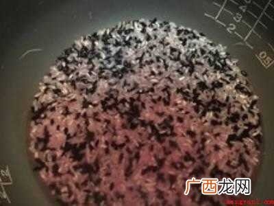 蒸黑米饭的做法
