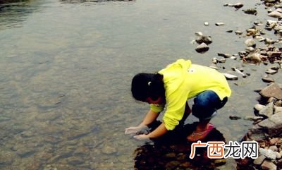童年河的两条河分别是什么,童年河赏析？