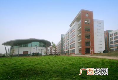 南昌工学院是几本院校,南昌工学院的属于名校吗？