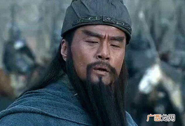 关羽说的插标卖首耳是什么意思,插标卖首的近义词？