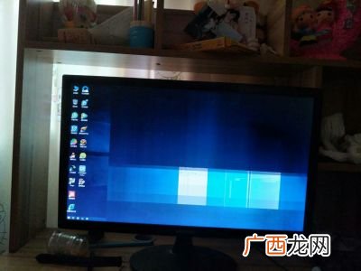 为什么电脑显示屏老是屏闪,显示器开关闪烁是怎么回事？