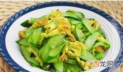 青瓜炒鸡蛋怎么炒,黄瓜配什么炒好吃又好看？