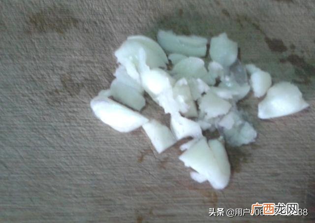 青瓜炒鸡蛋怎么炒,黄瓜配什么炒好吃又好看？