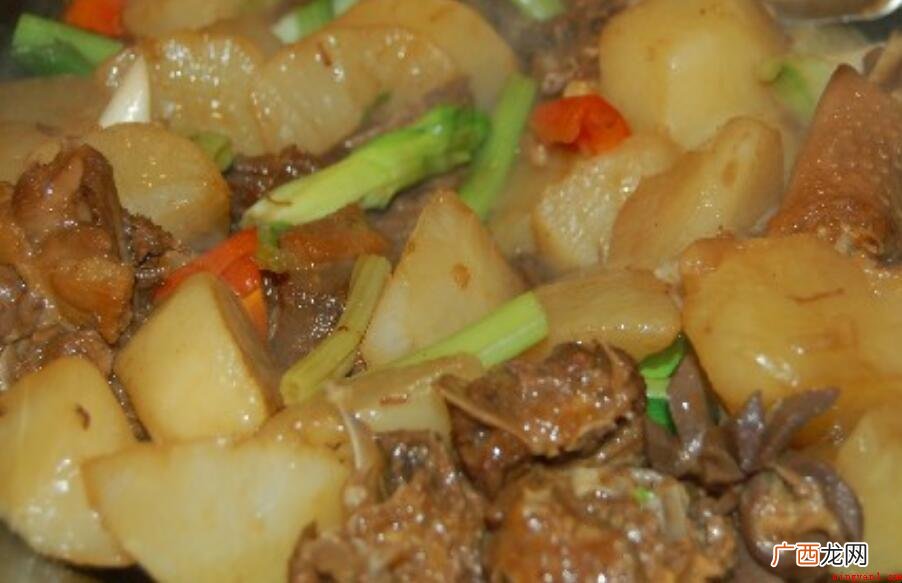 鹅肉炖萝卜的作用与功效是啥 鹅肉炖萝卜的功效与作用是什么