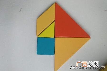 如何用七巧板拼正方形,怎样将七巧板摆成正方形？