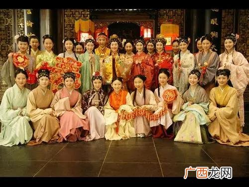 2010版的红楼梦杨洋演的什么角色,2010版红楼梦演员表剧照？