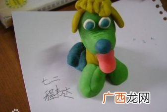 橡皮泥怎么捏恐龙,恐龙彩泥制作？