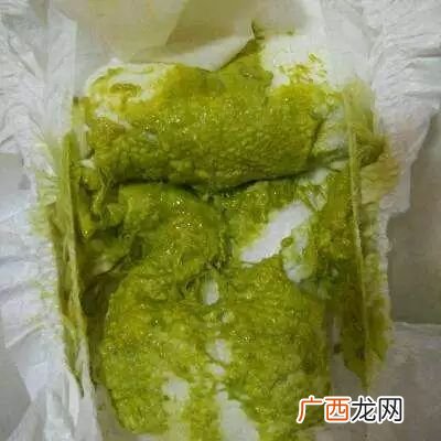 宝宝拉绿色大便怎么回事,宝宝一直拉绿屎正常吗?