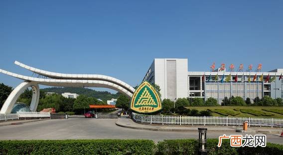 重庆邮电大学是几本学校,重庆大学播音主持专业属于几本？