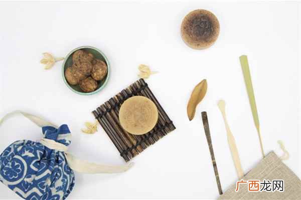 硫磺皂可以控油、抑制细菌、除螨消炎、去屑止痒等作用 硫磺皂有什么作用
