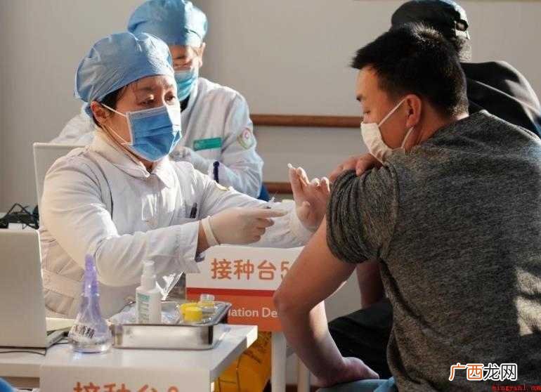 狂犬疫苗打完三针可以喝酒吗 狂犬疫苗打完三针可以喝酒
