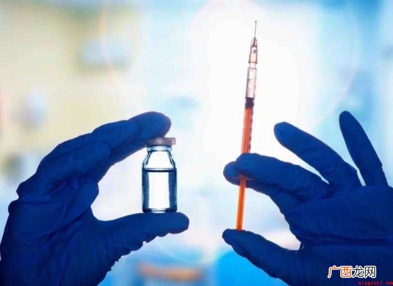 打完单针新冠疫苗一直低热怎么办