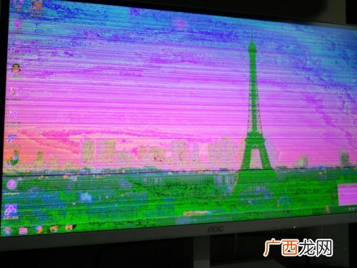 电脑花屏是什么原因,电脑花屏死机是什么原因？