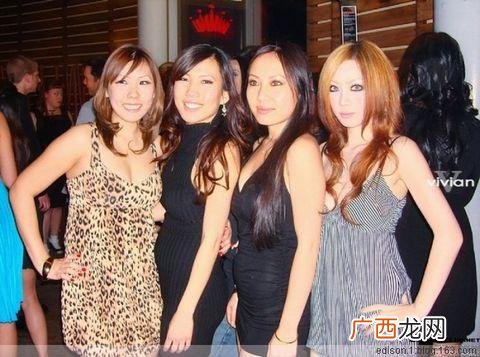vivian什么意思,请问姓徐和许的台湾人的英文名都是“Hsu”吗？