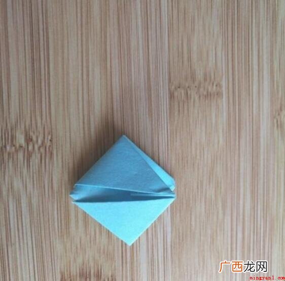 怎么折小船 折好了一只小船 怎么折小船