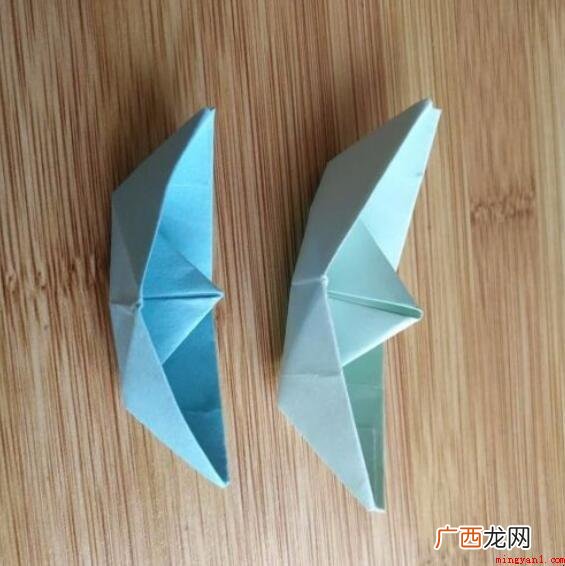 怎么折小船 折好了一只小船 怎么折小船